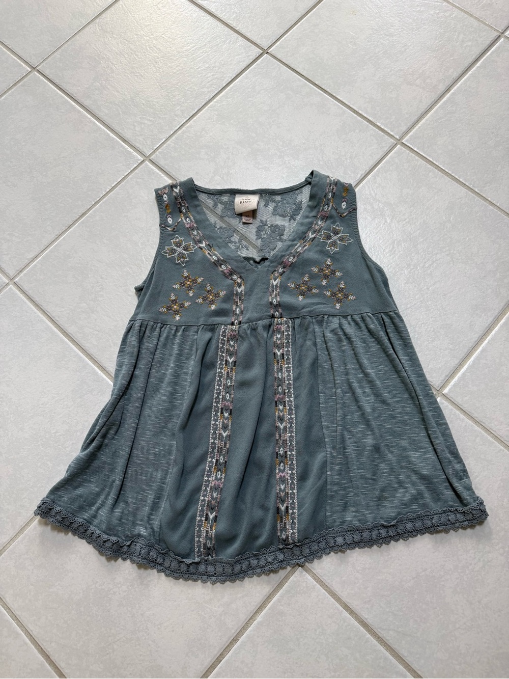 EUC Knox Rose Lace Yoke Tank Top - Sea Green/Sage